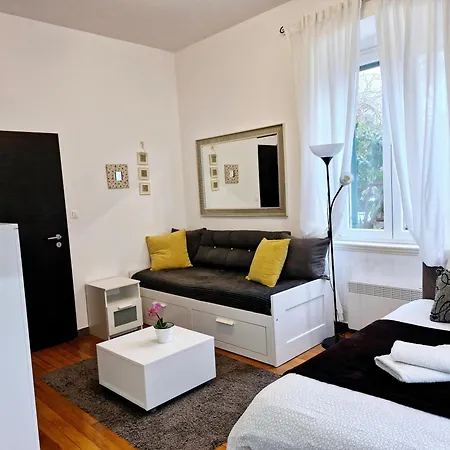 Guest house Beach City Pearls 3*